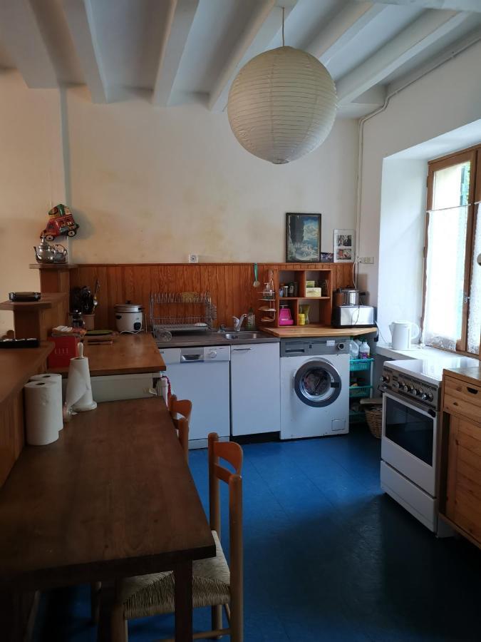 Gite Des Petites Ruelles : Familial Et Chaleureux Troo Bagian luar foto